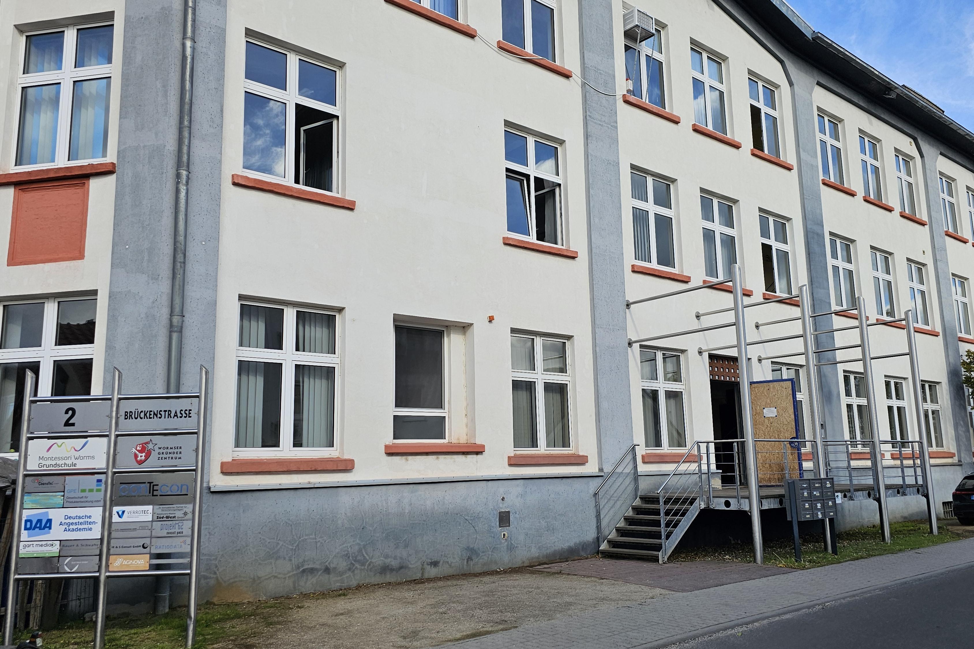 Ansicht des Standort-Gebäudes von außen