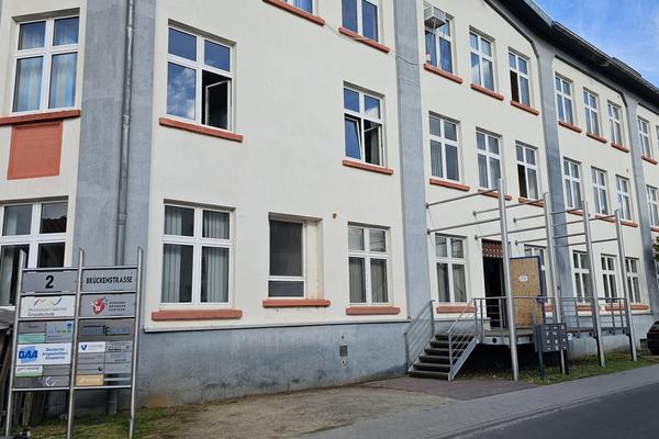 Ansicht des Standort-Gebäudes von außen