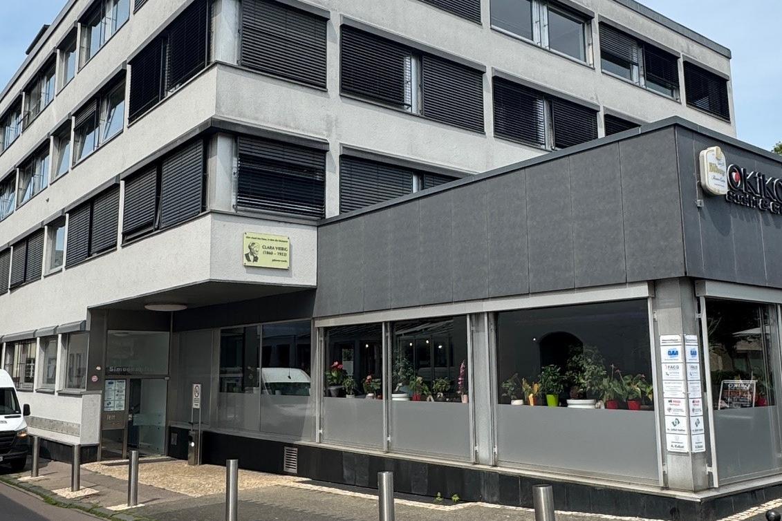 Außenansicht Gebaeude Simeonstiftsplatz 1